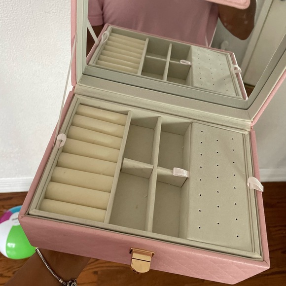 Pink Bow Jewelry box - Picture 3 of 5
